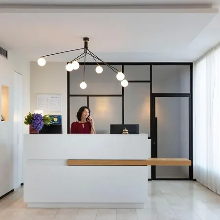 Hotel Alcyon 3*