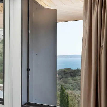 Hotel Alcyon 3*